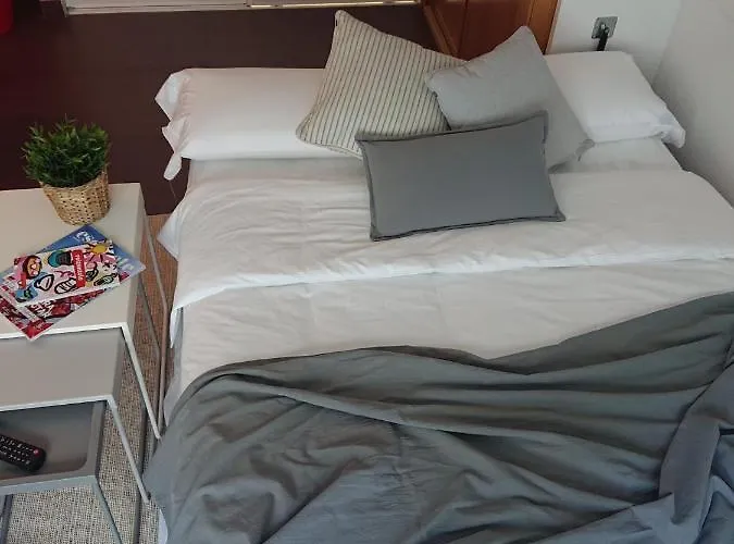 Apartament The Red Flat - Estudio Boutique - Centro Ciudad *